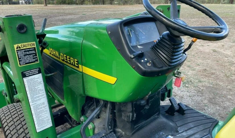 John Deere 4400 – Puissance et Durabilité pour Vos Grands Projets 🚜 - Cie meurthe mosellane matma