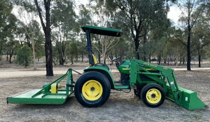 John Deere 4400 – Puissance et Durabilité pour Vos Grands Projets 🚜 - Cie meurthe mosellane matma