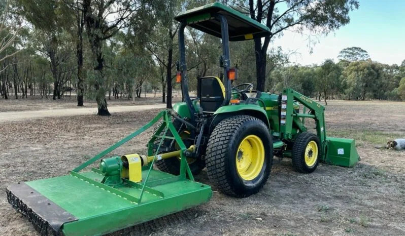 John Deere 4400 – Puissance et Durabilité pour Vos Grands Projets 🚜 - Cie meurthe mosellane matma