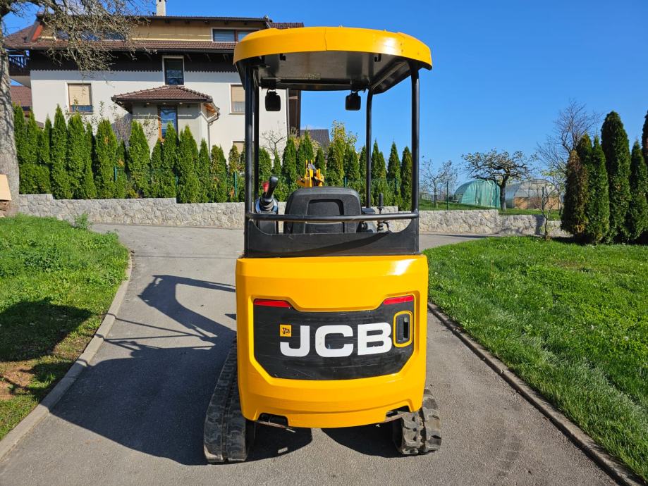 Mini-Pelle JCB 16C-1 (2021) - Cie meurthe mosellane matma