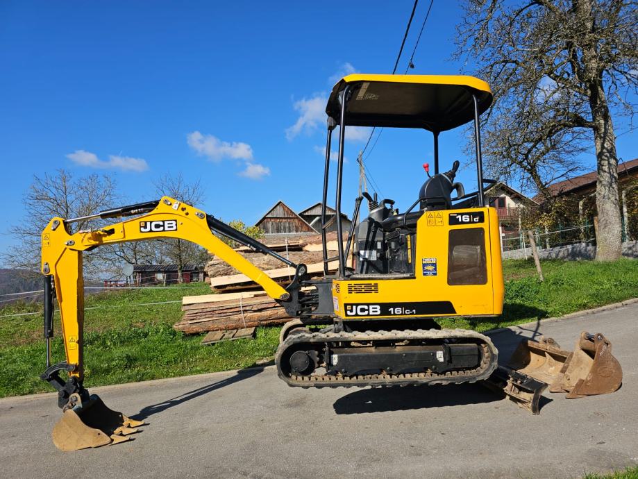 Mini-Pelle JCB 16C-1 (2021) - Cie meurthe mosellane matma