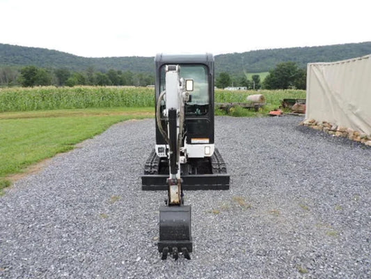 Mini-pelle Compacte Bobcat 322G – 2005 – 1,6 tonnes