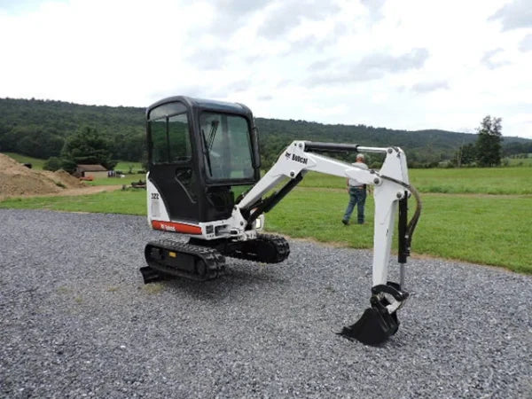 Mini-pelle Compacte Bobcat 322G – 2005 – 1,6 tonnes - Cie meurthe mosellane matma