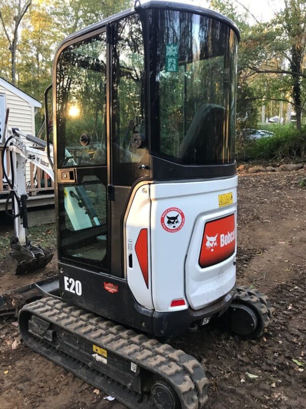 Mini Pelle Bobcat E20, 1,8T, 2015 – En État Impeccable - Cie meurthe mosellane matma