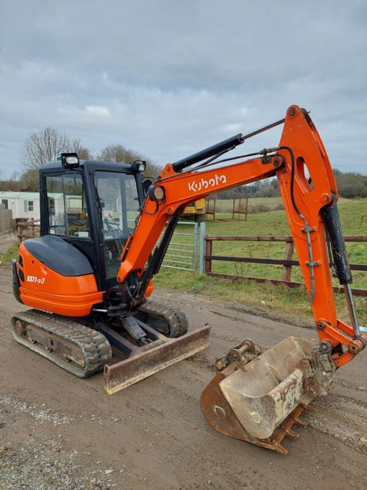 Mini-pelle Kubota KX71-3, 2,5T, 2012 - Cie meurthe mosellane matma