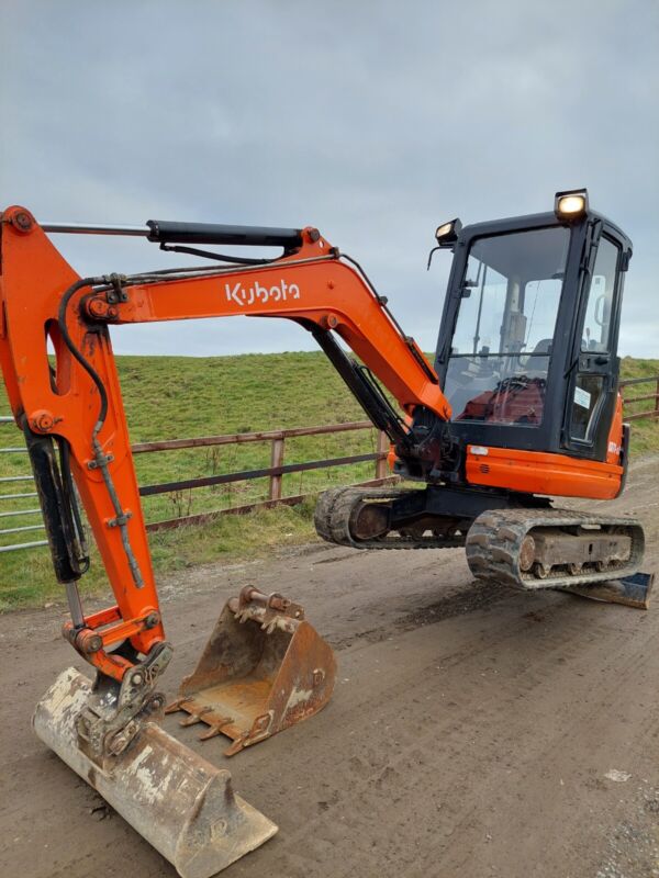 Mini-pelle Kubota KX71-3, 2,5T, 2012 - Cie meurthe mosellane matma