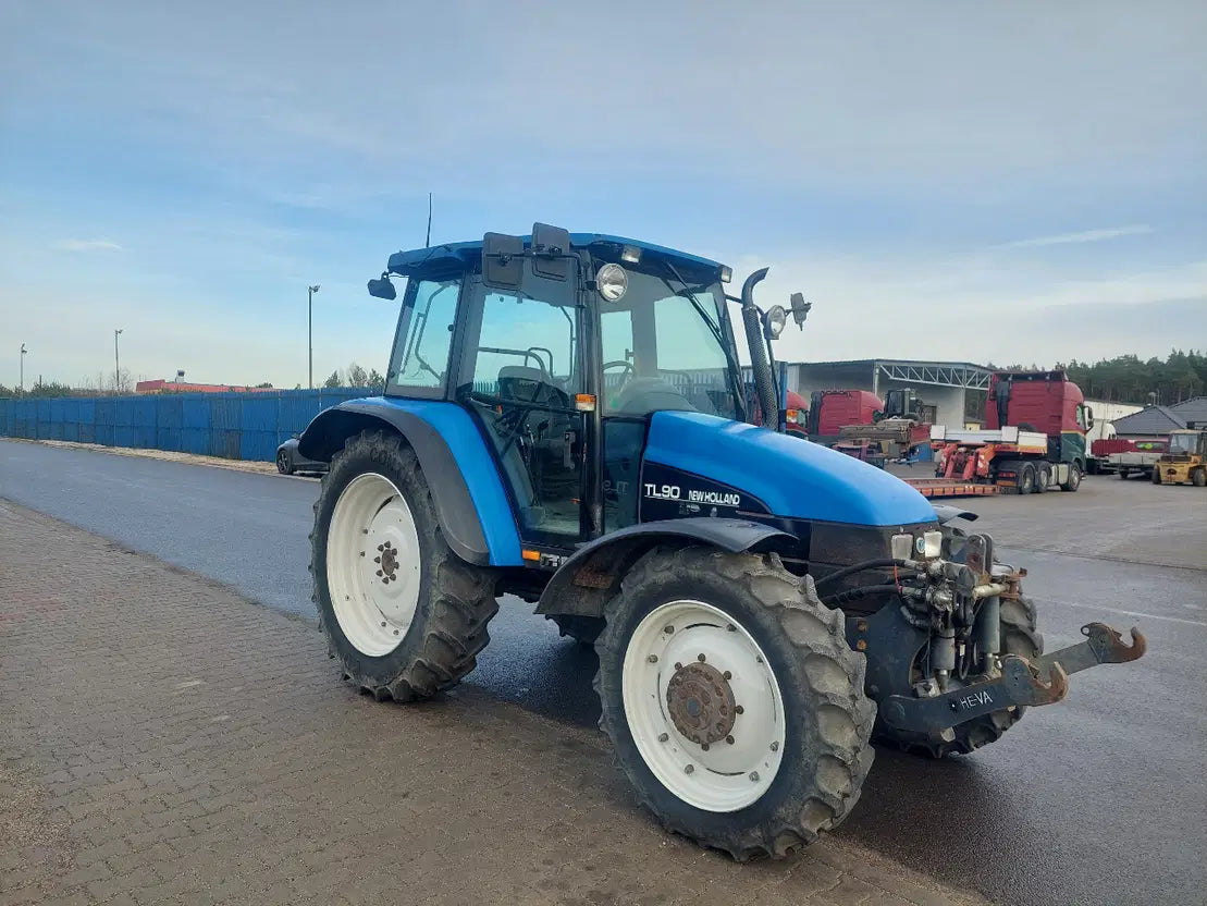 New Holland TL90 - Tracteur Agricole Robuste et Fiable - Cie meurthe mosellane matma