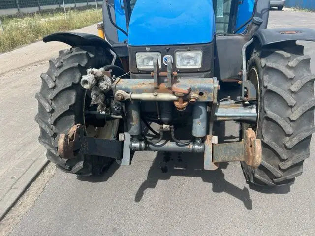 New Holland TL90 - Tracteur Agricole Robuste et Fiable - Cie meurthe mosellane matma