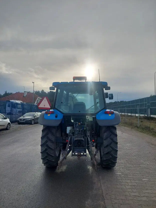 New Holland TL90 - Tracteur Agricole Robuste et Fiable - Cie meurthe mosellane matma