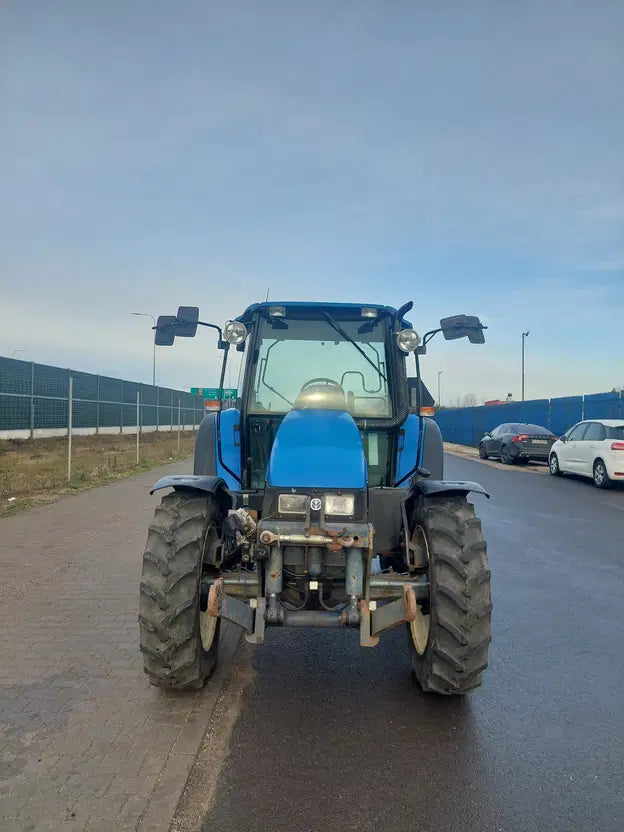 New Holland TL90 - Tracteur Agricole Robuste et Fiable - Cie meurthe mosellane matma