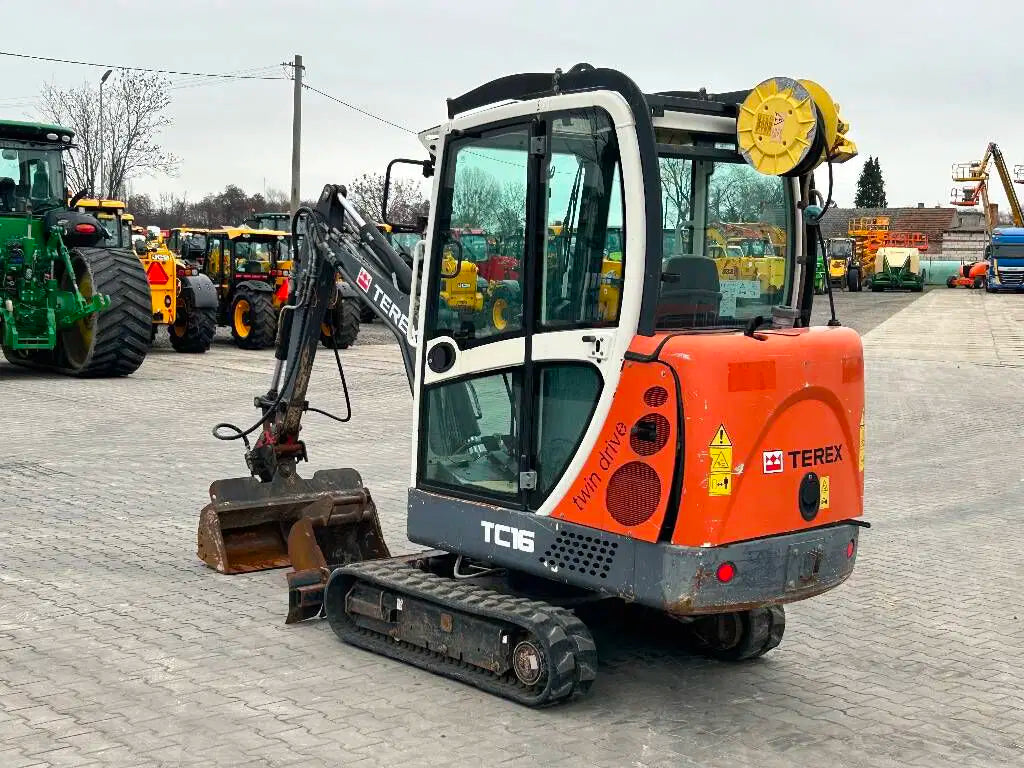 Terex TC 16 Twin - Mini-pelle sur chenilles - Cie meurthe mosellane matma