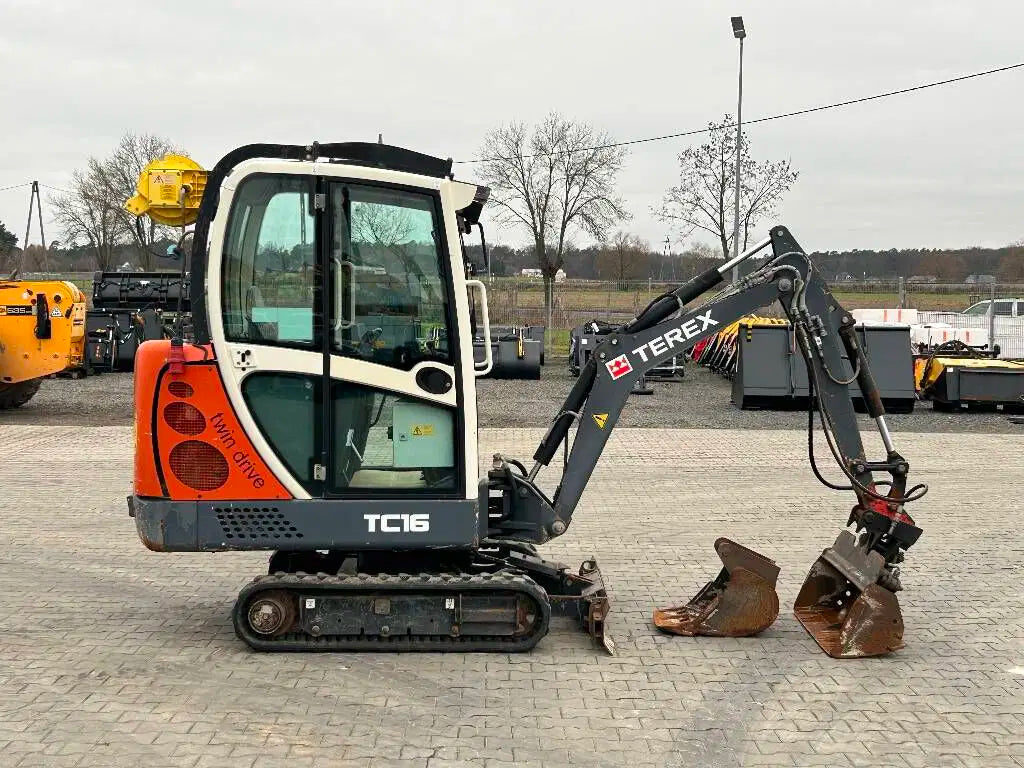 Terex TC 16 Twin - Mini-pelle sur chenilles - Cie meurthe mosellane matma