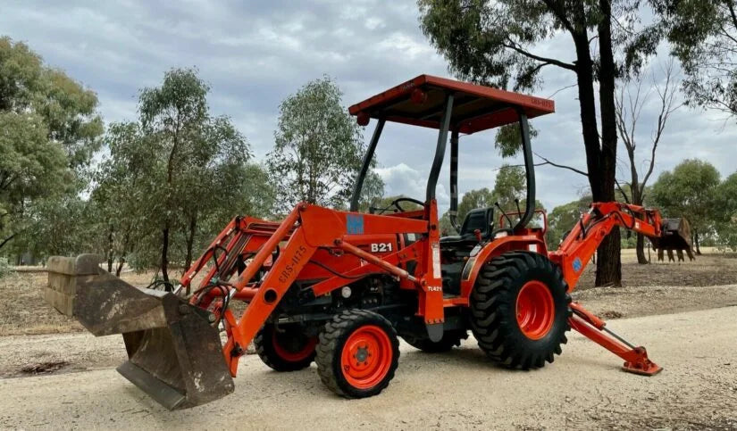 Tracteur Industriel-Tractopelle Kubota B21 - Cie meurthe mosellane matma