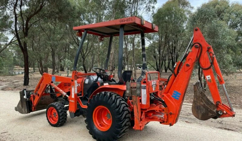 Tracteur Industriel-Tractopelle Kubota B21 - Cie meurthe mosellane matma